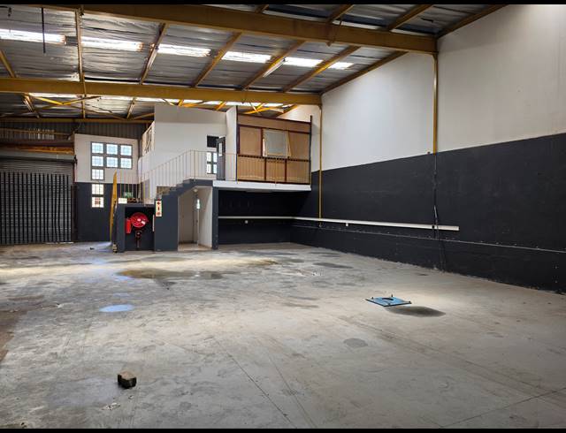 292M² MINI FACTORY TO LET IN KYA SANDS